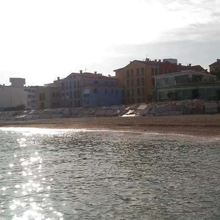 Amare Il Mare Apartman *