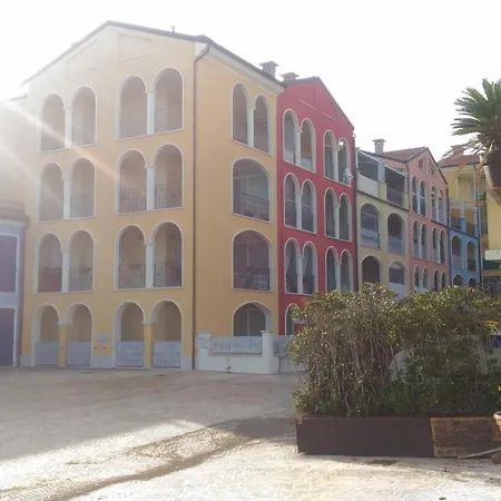 Amare Il Mare Porto Recanati