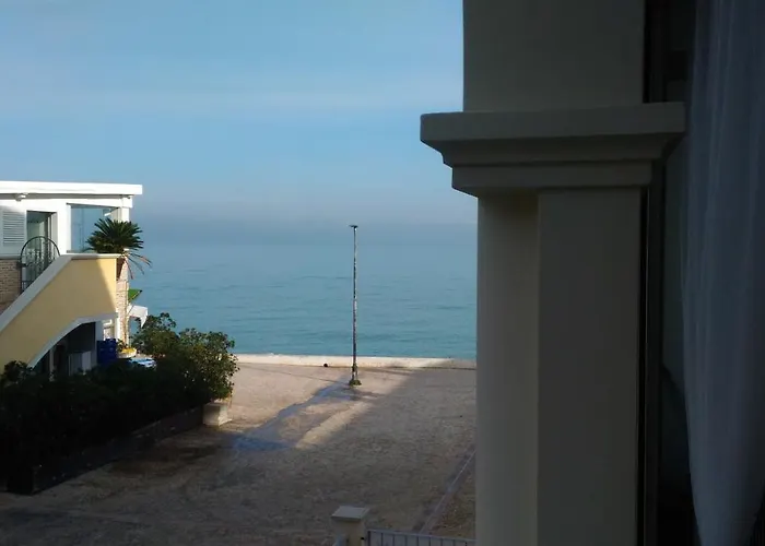 公寓 Amare Il Mare 雷卡纳蒂港